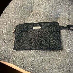 Baggallini Black Floral-Print Wristlet